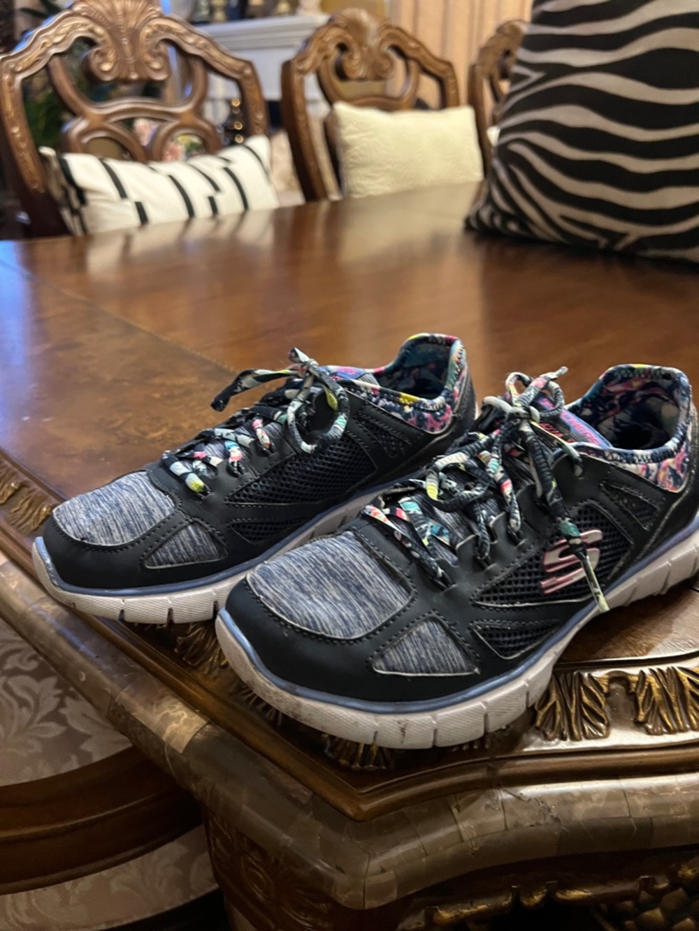 Skechers ( memory foam  ) shoes
 ( gel - infused )
